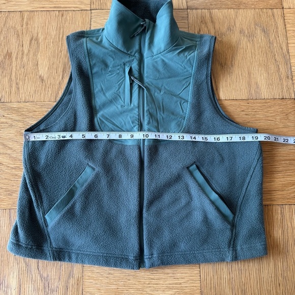 Lululemon 4 Fleece + Ripstop Hiking Vest Forest Green Sleeveless Full Zip - Picture 7 of 8